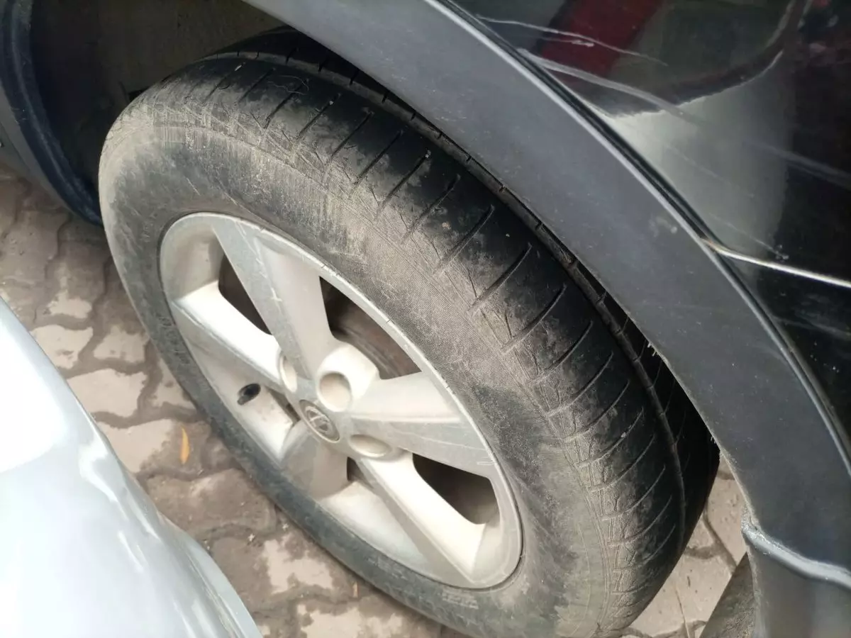 tyre0