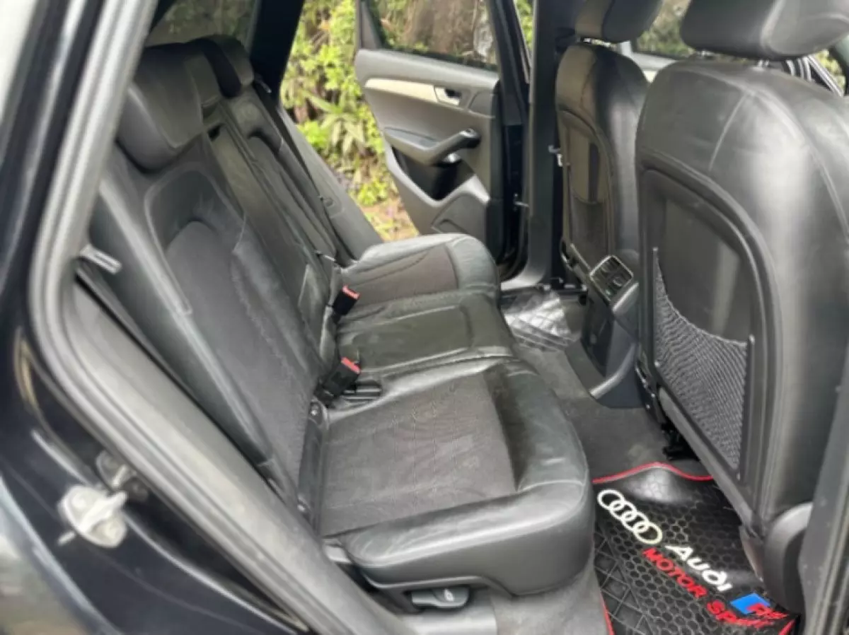 interiorBack