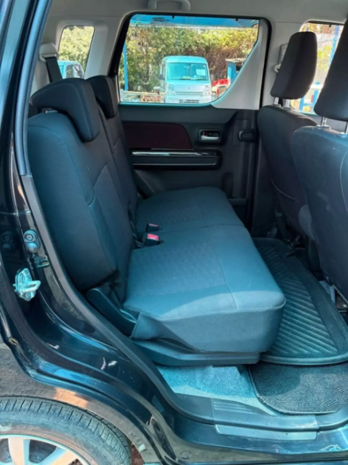 interiorBack