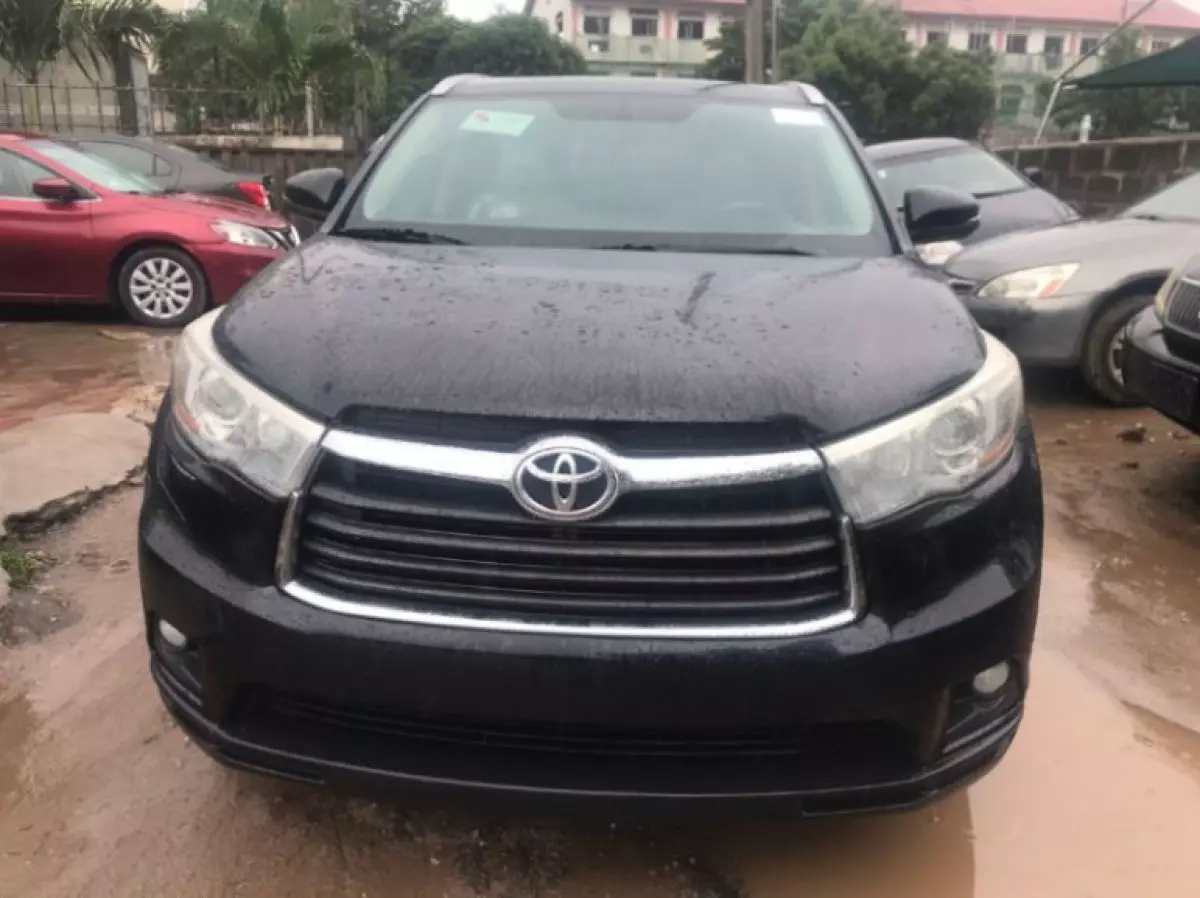 Toyota Highlander - 2015