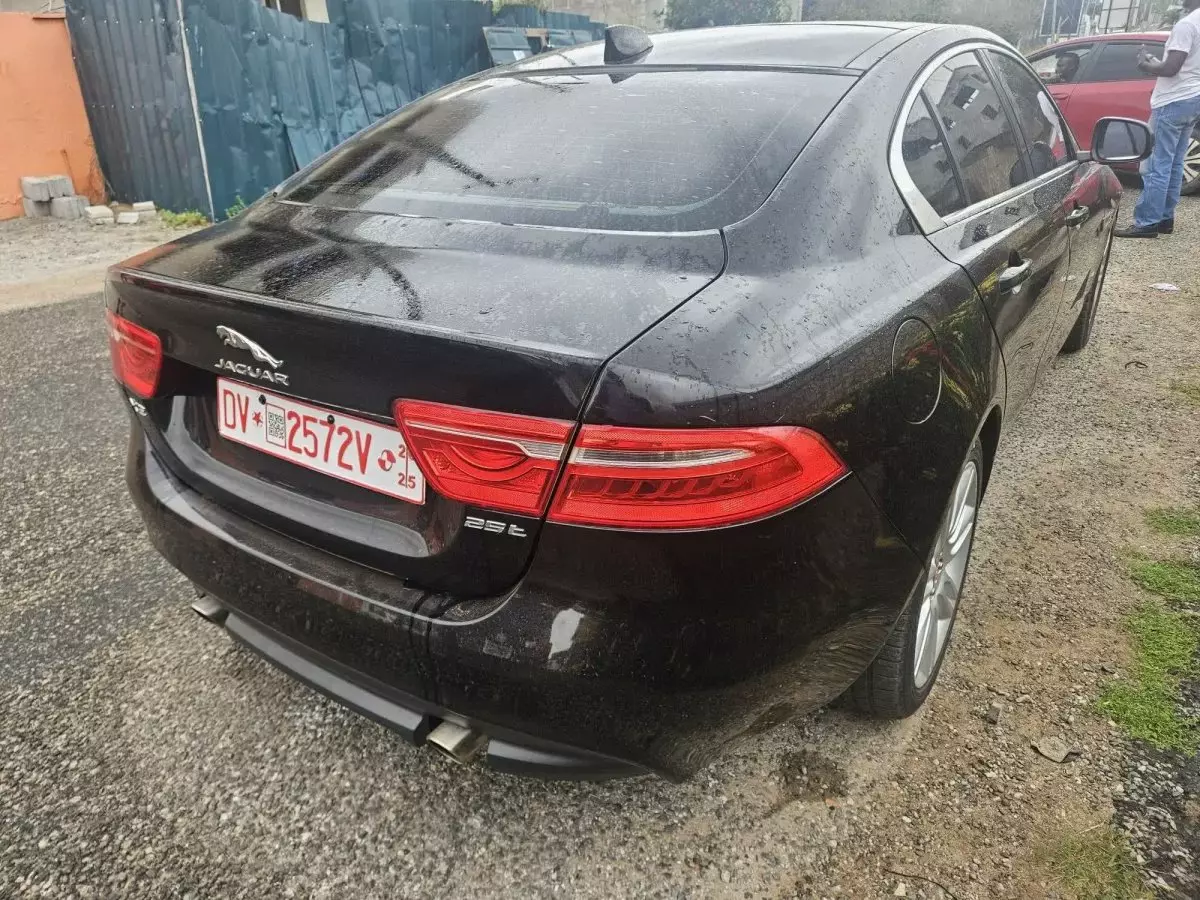 car Right Back