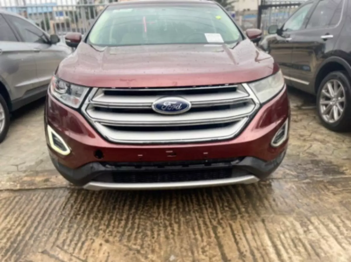 Ford Edge - 2015