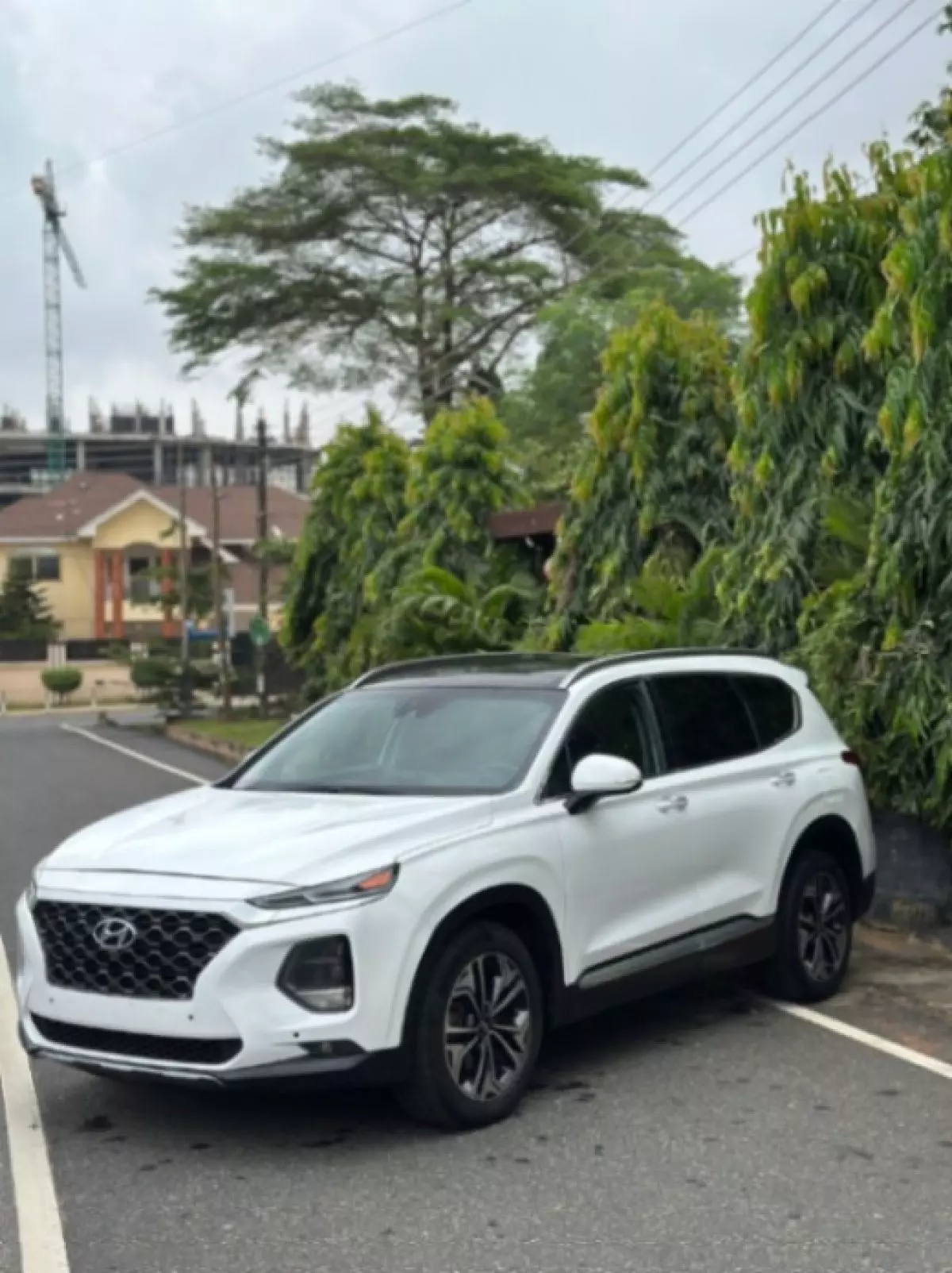 Hyundai Santa Fe - 2019