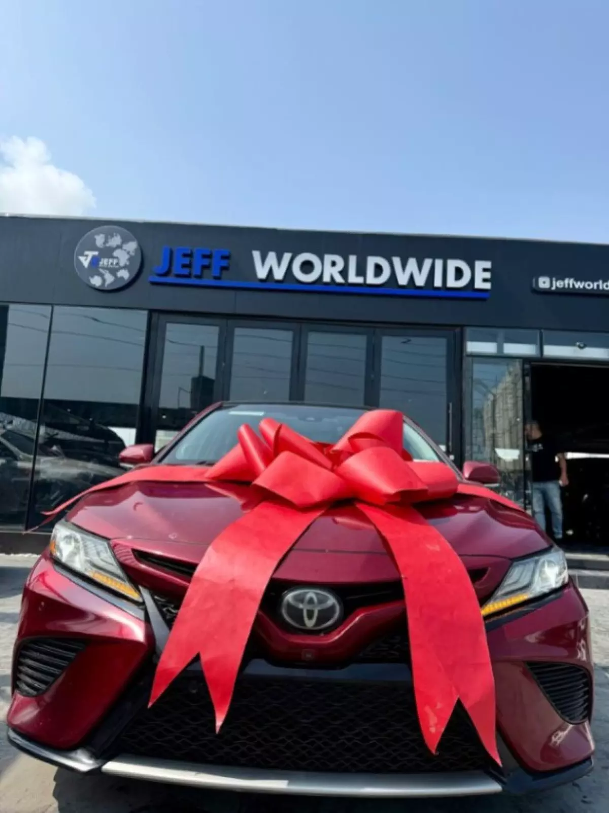 Toyota Camry - 2018