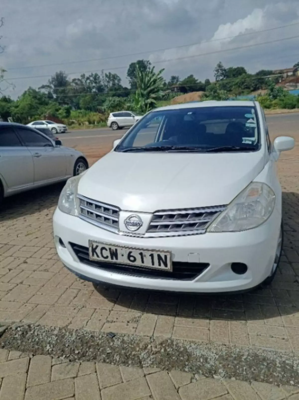Nissan Tiida - 2012