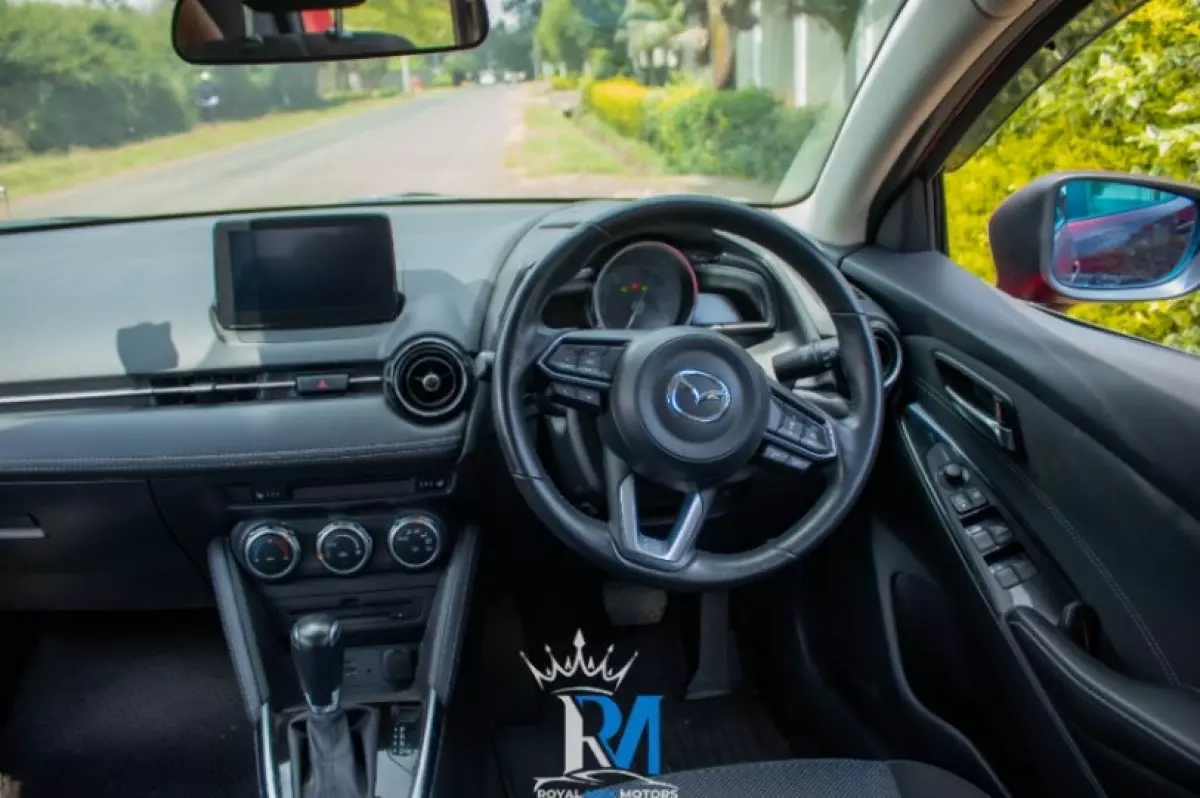 interiorFront
