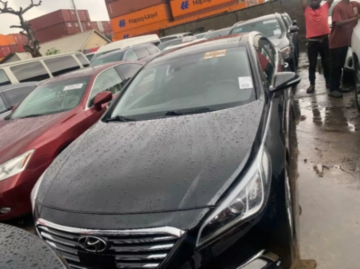 Hyundai Sonata - 2015