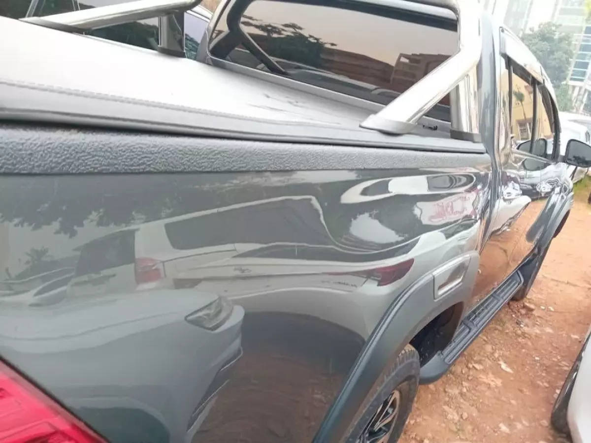 car Left Back