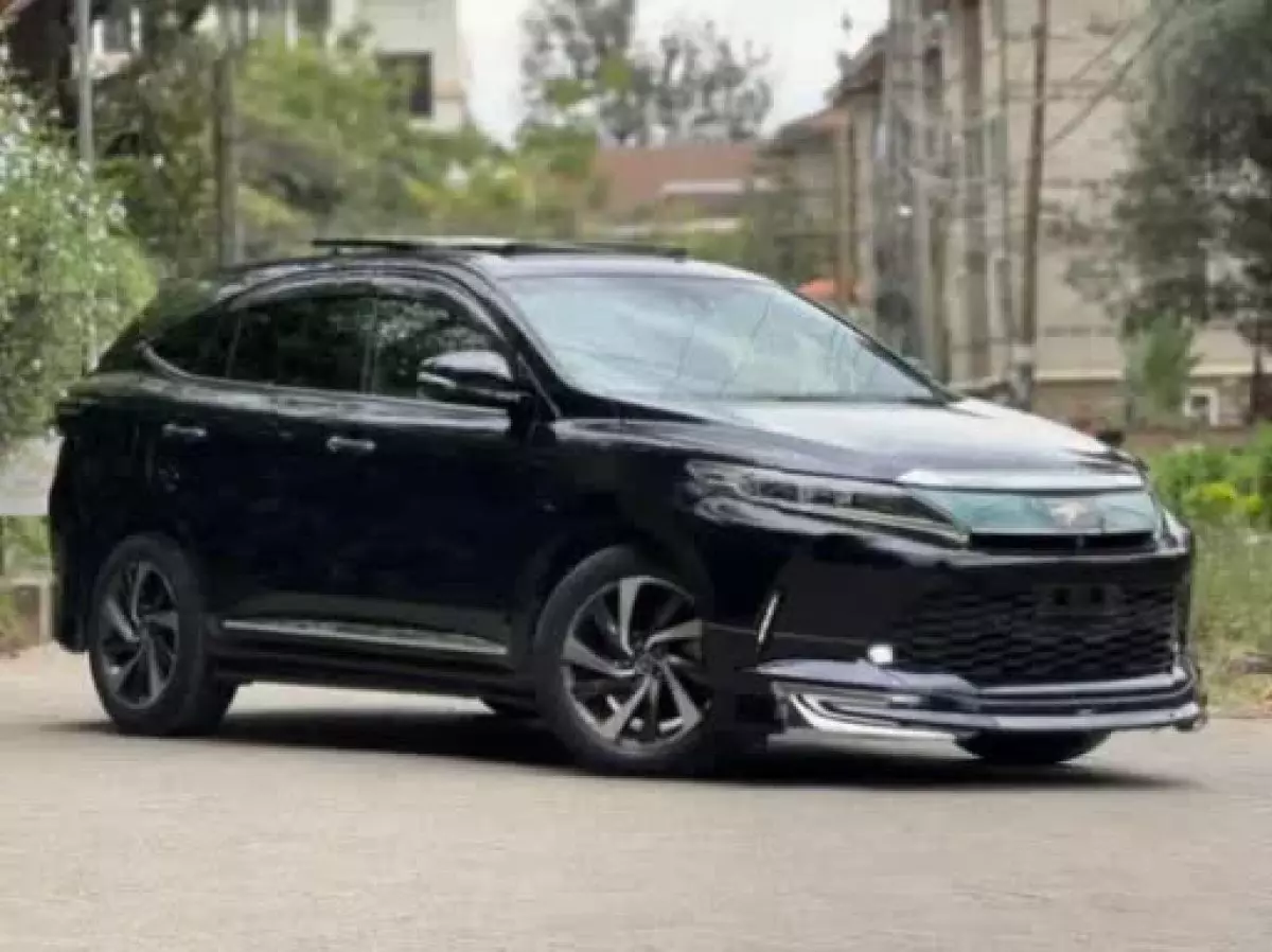 Toyota Harrier - 2018