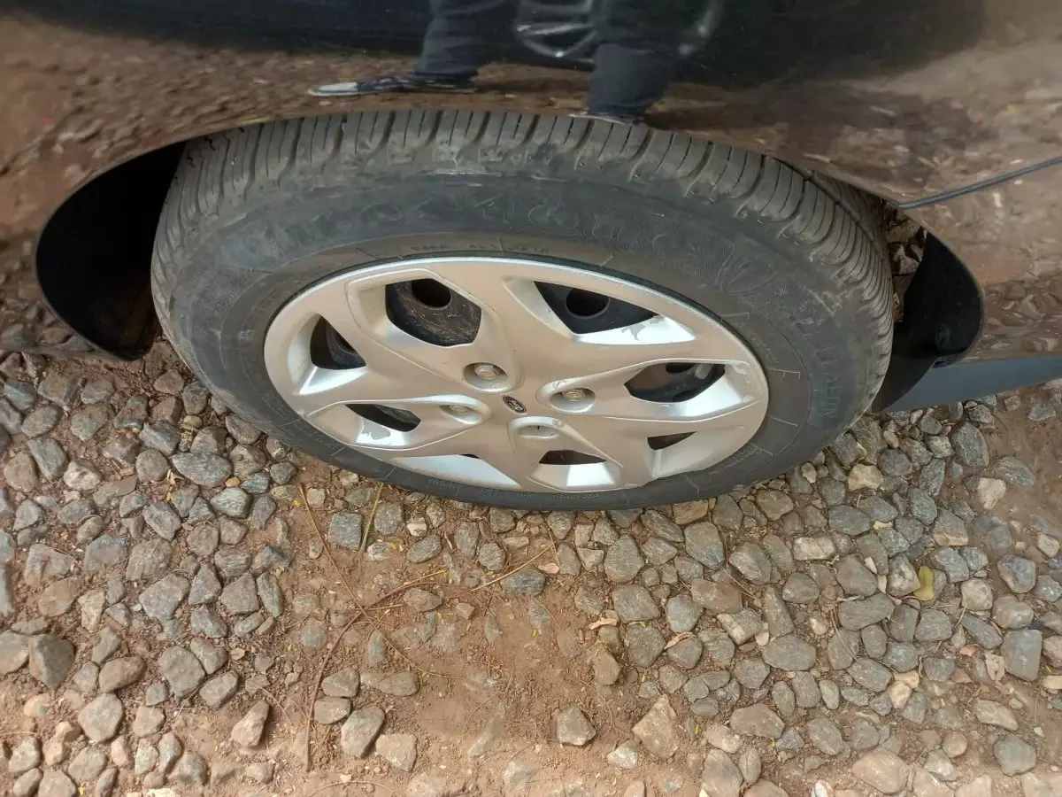 tyre2