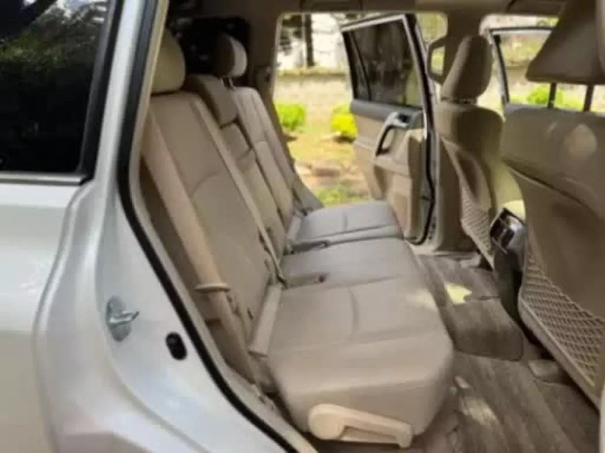 interiorBack