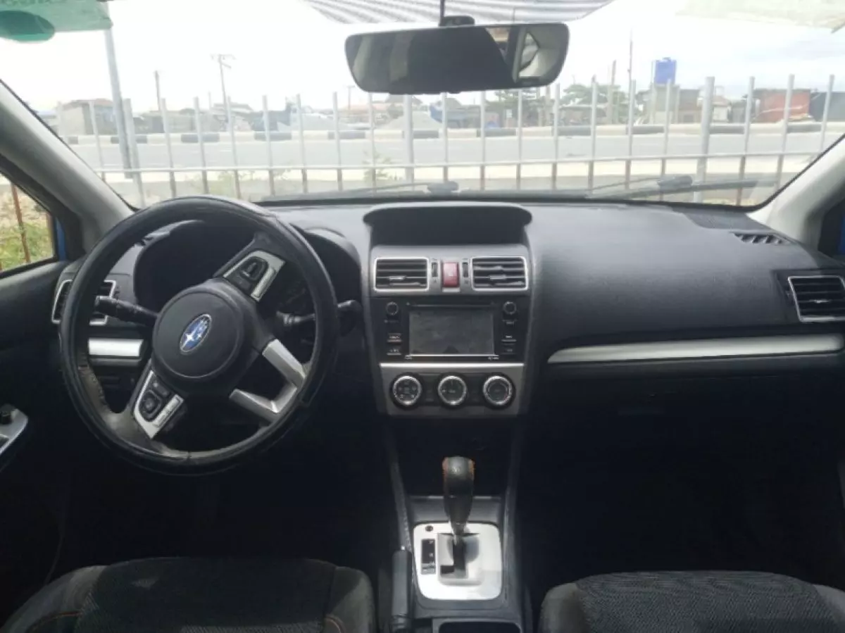 interiorFront
