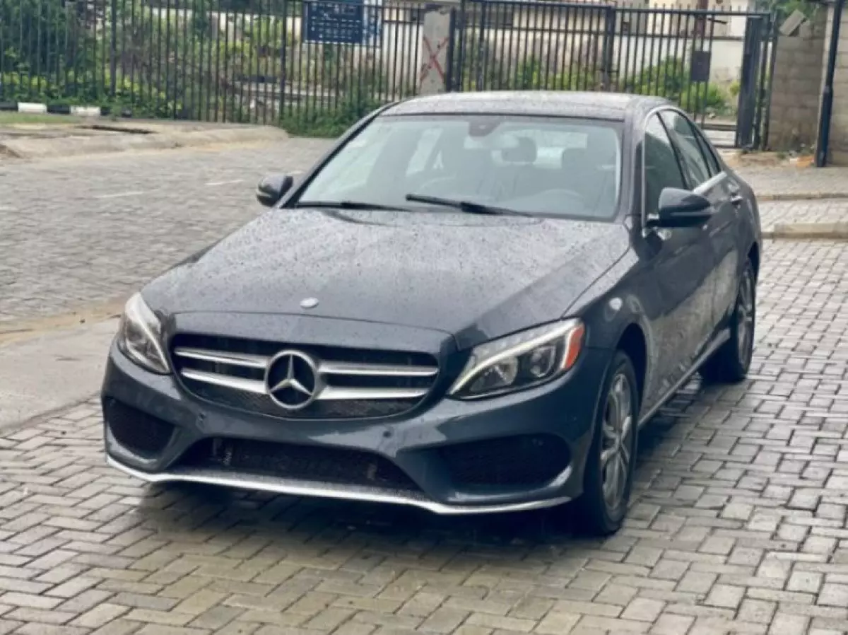Mercedes-Benz C 300 - 2015