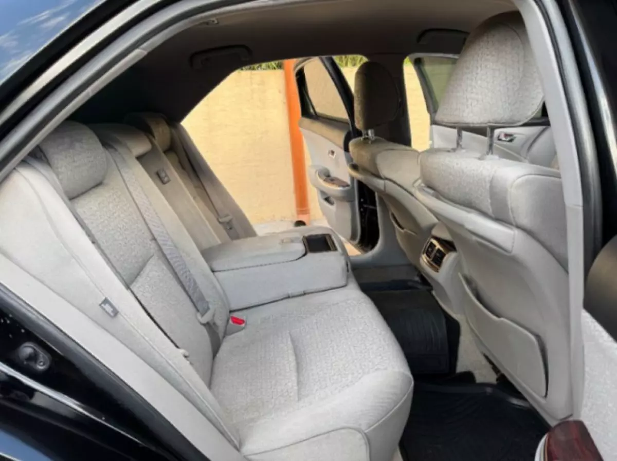 interiorBack