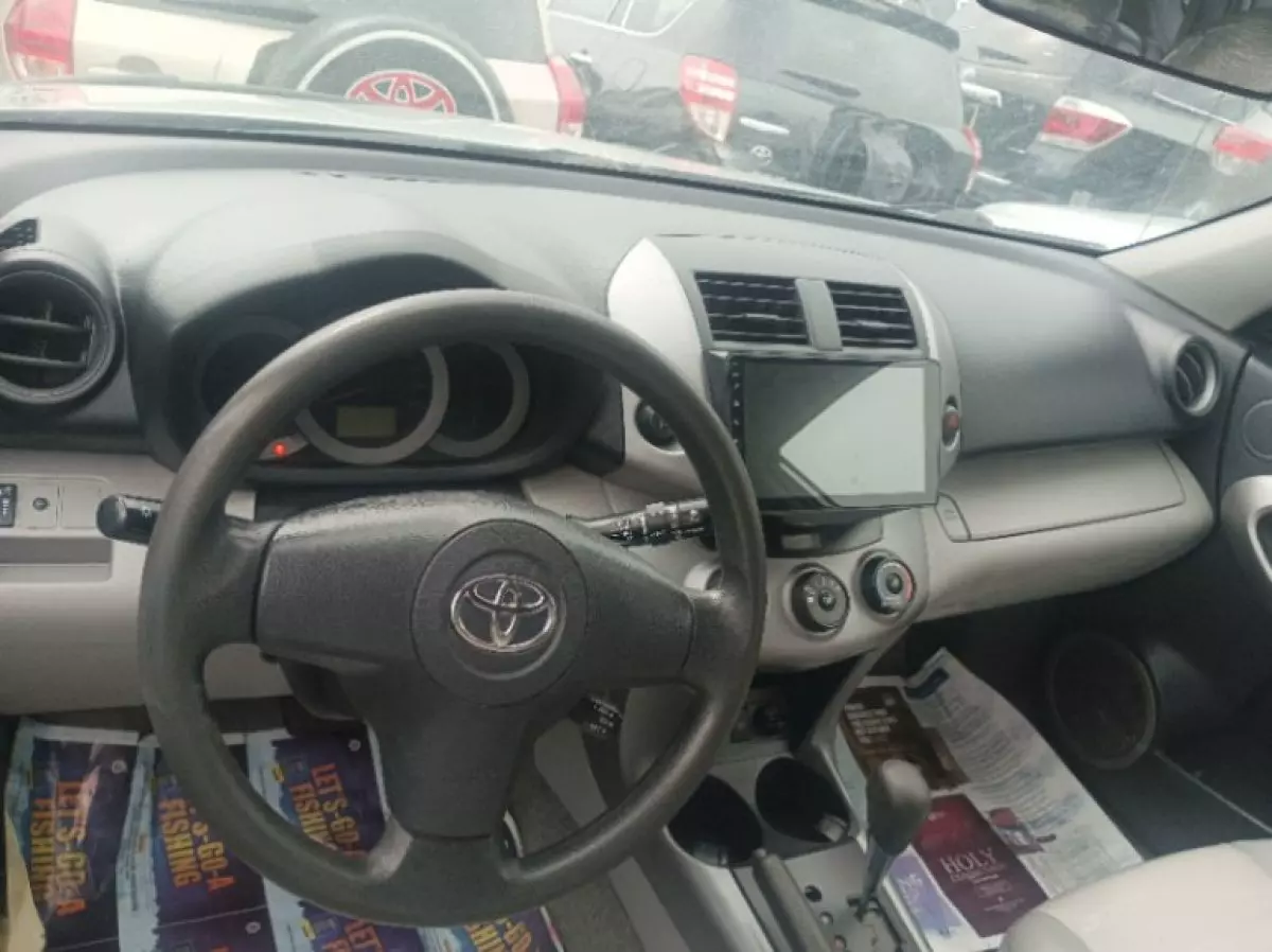 interiorFront