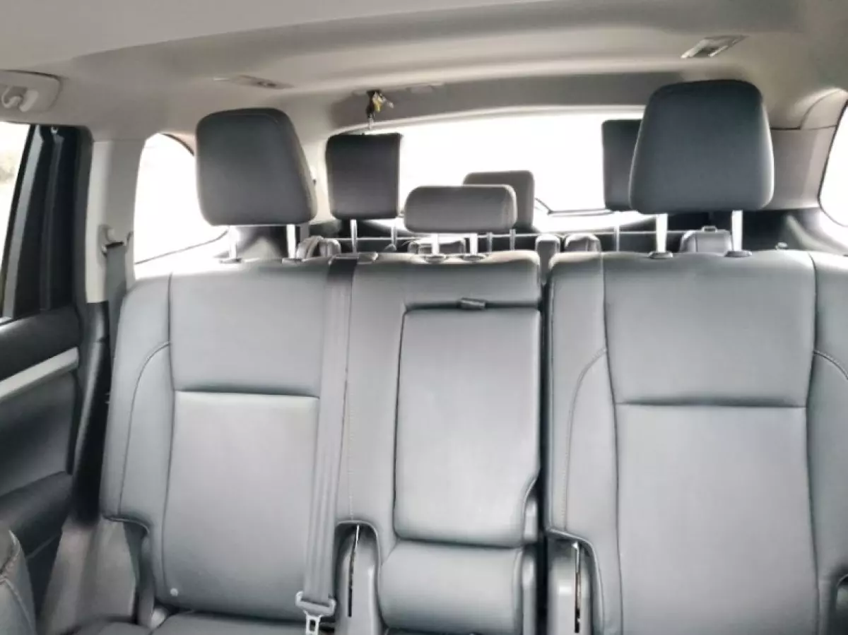 interiorBack
