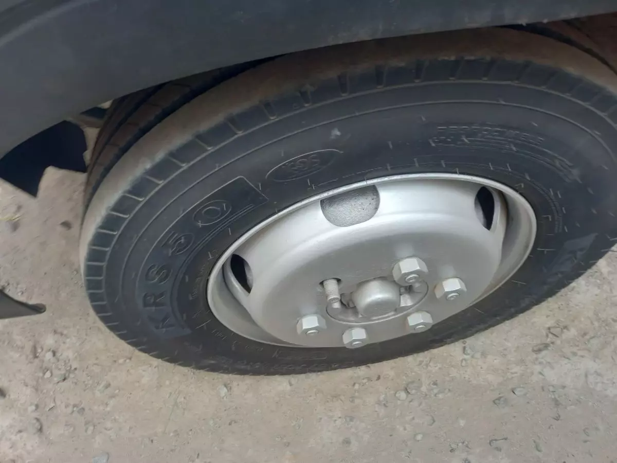 tyre1