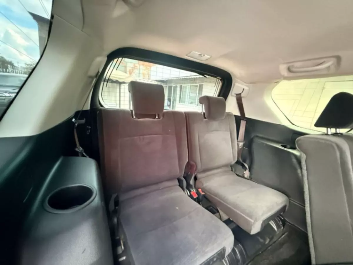 interiorBack