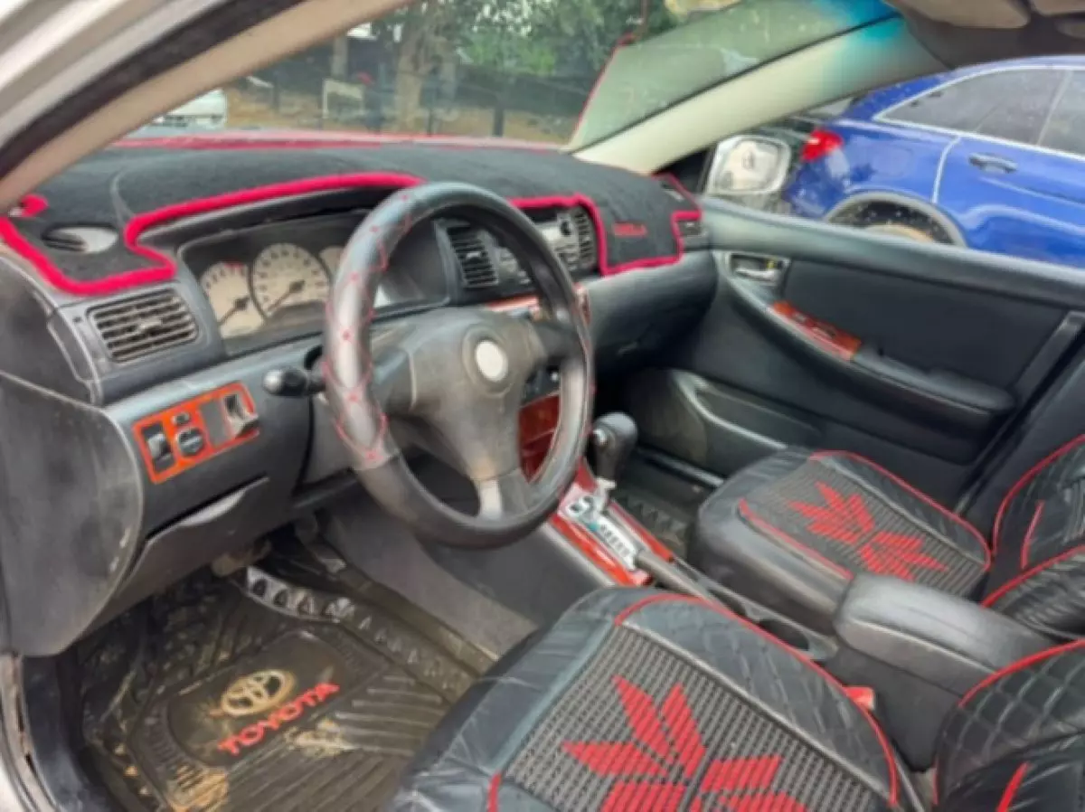 interiorFront