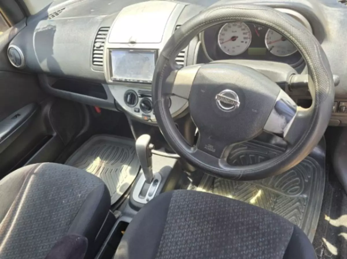 interiorFront
