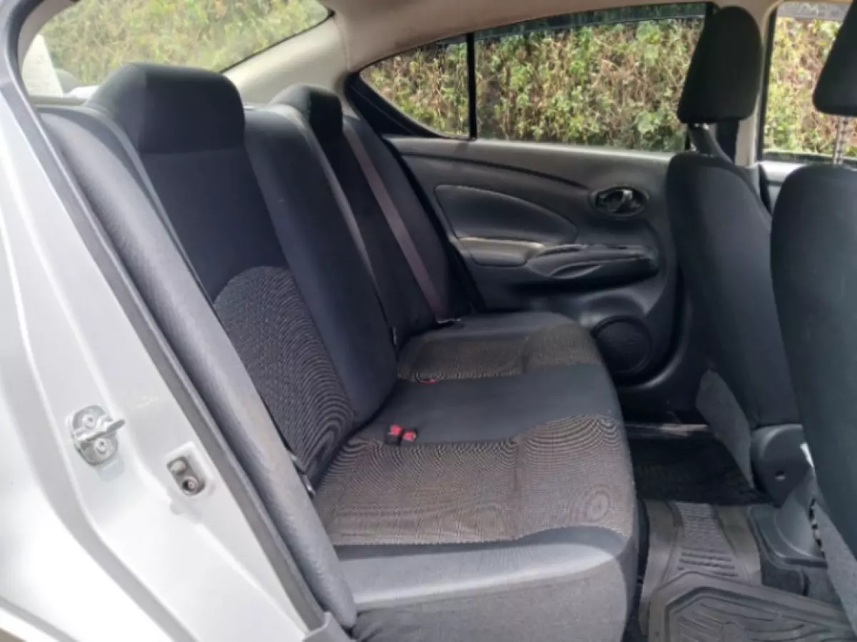 interiorBack