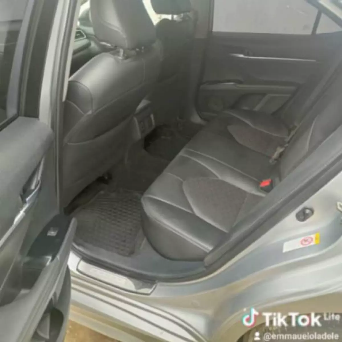 interiorBack