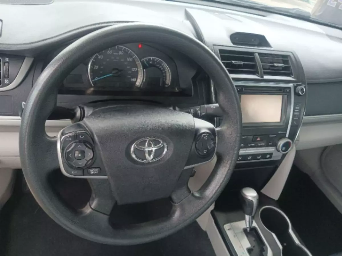 interiorFront