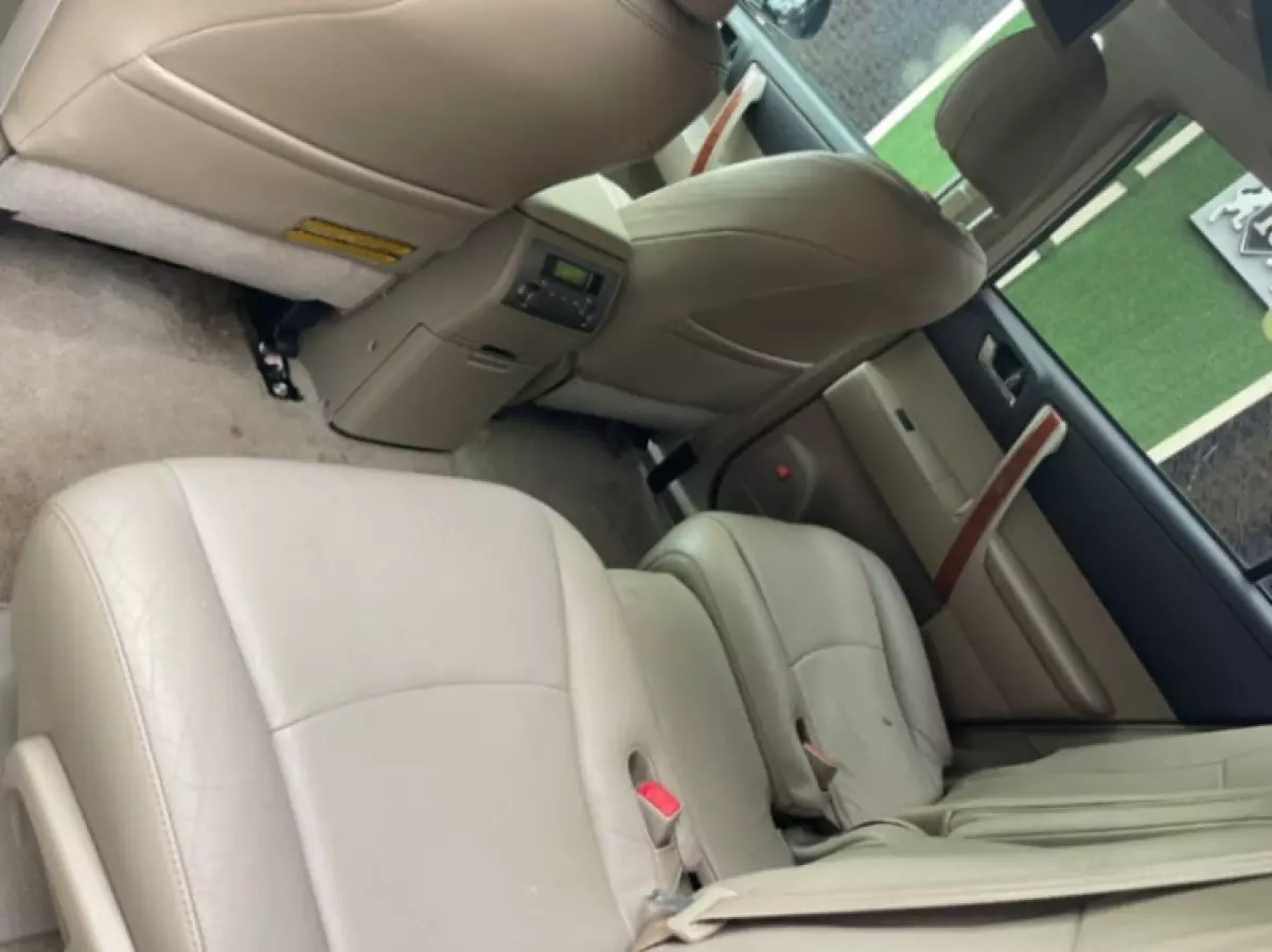 interiorBack