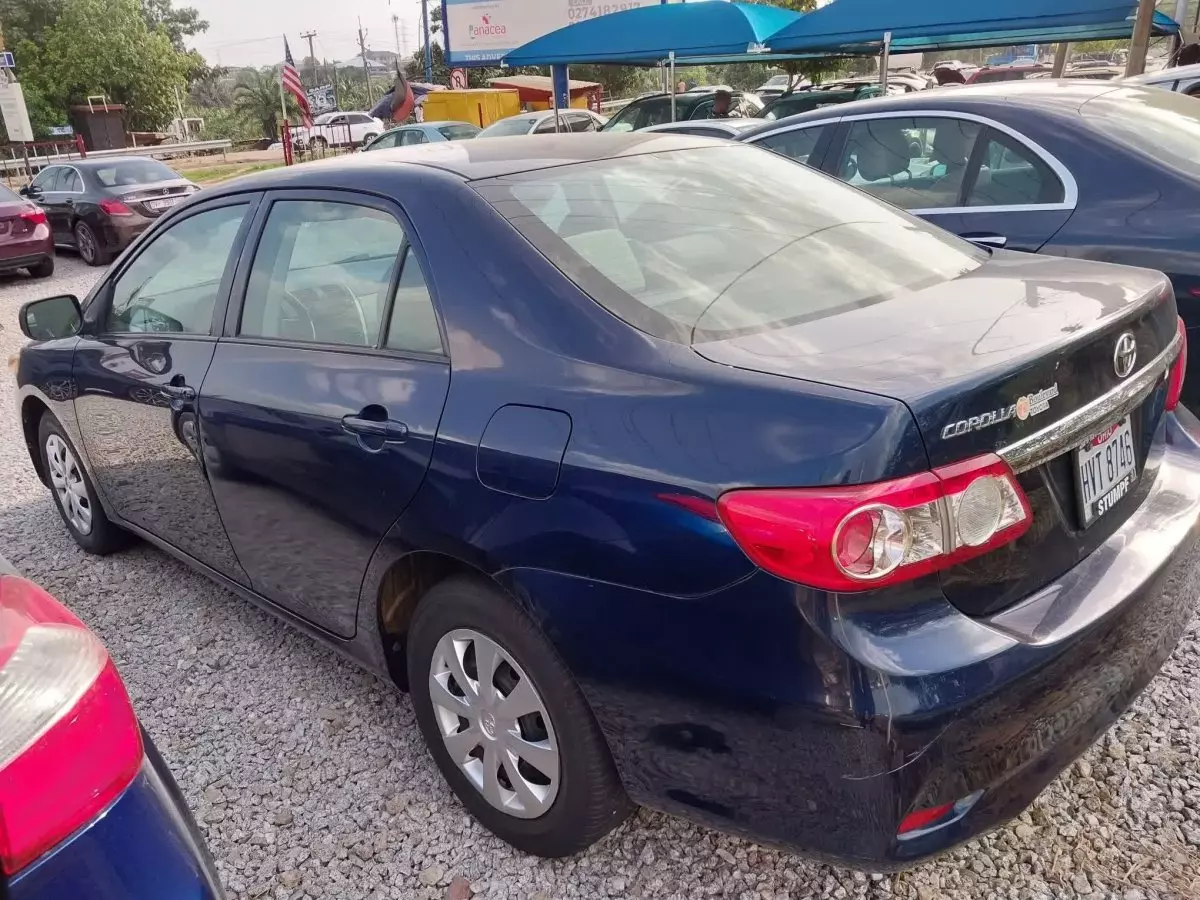 car Right Back