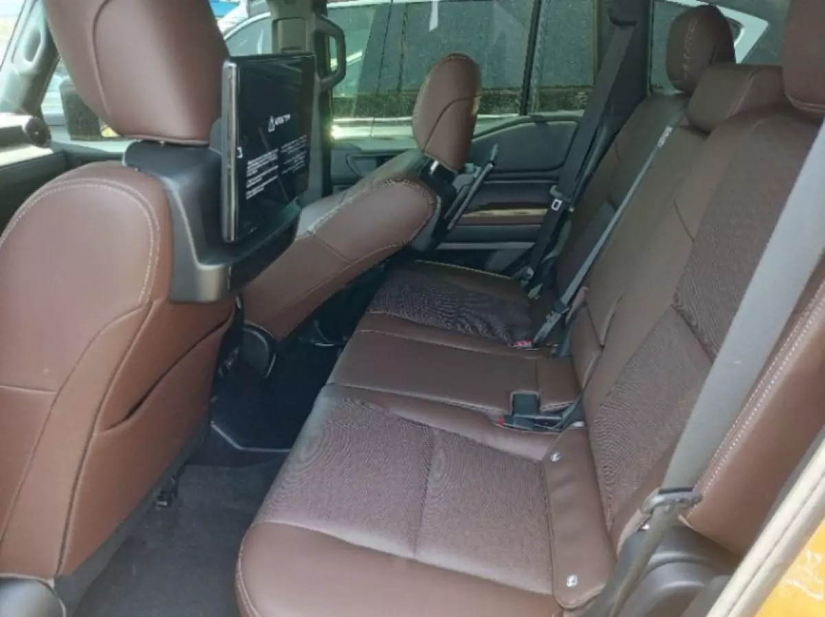 interiorBack