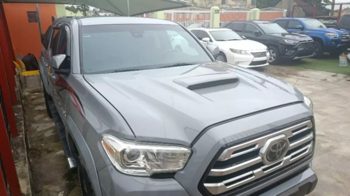 Toyota Tacoma - 2019