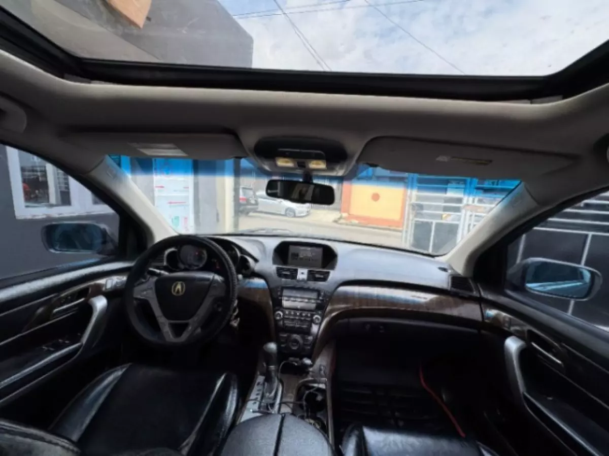 interiorFront