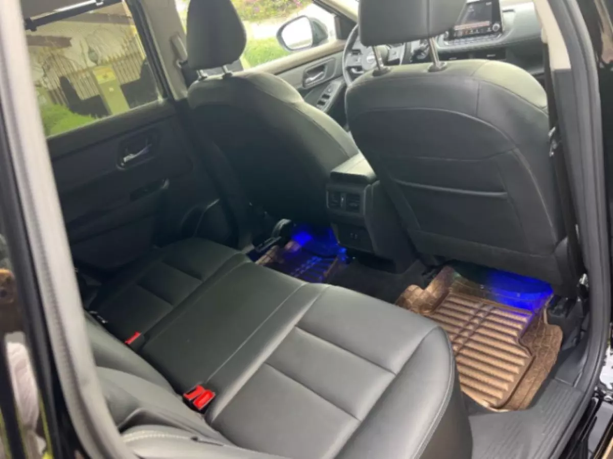 interiorBack