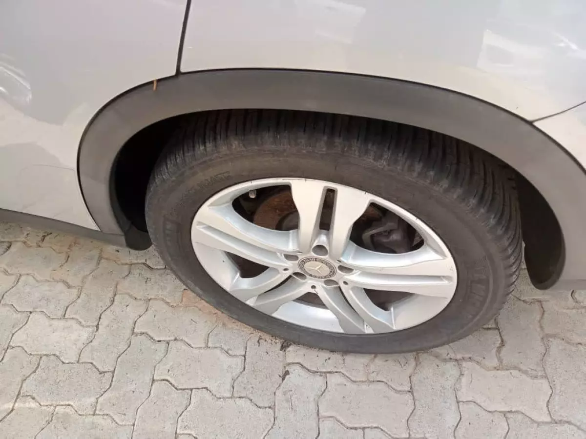 tyre1