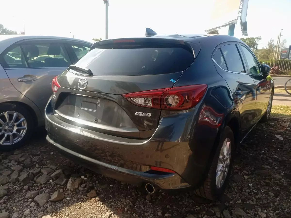 car Right Back
