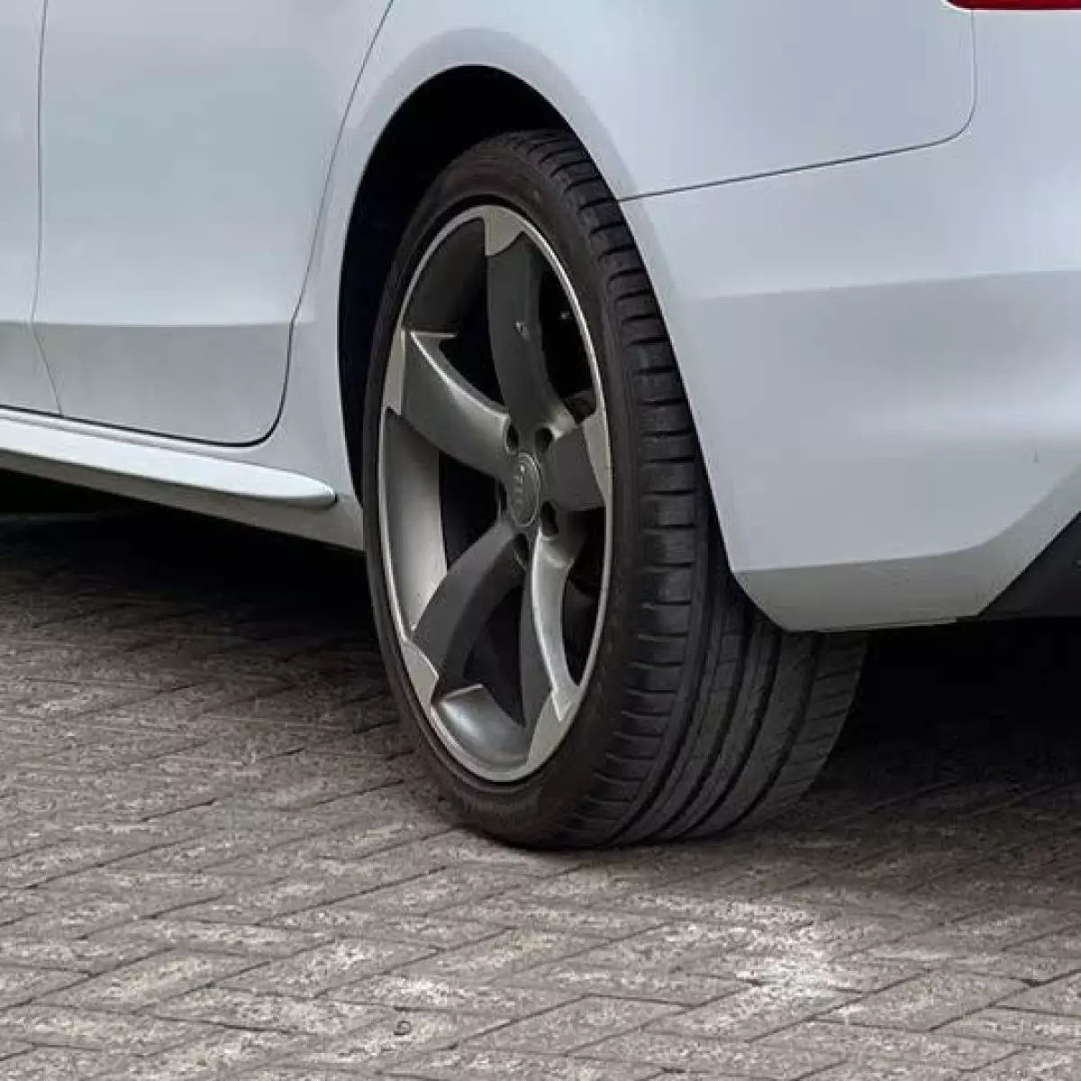tyre3