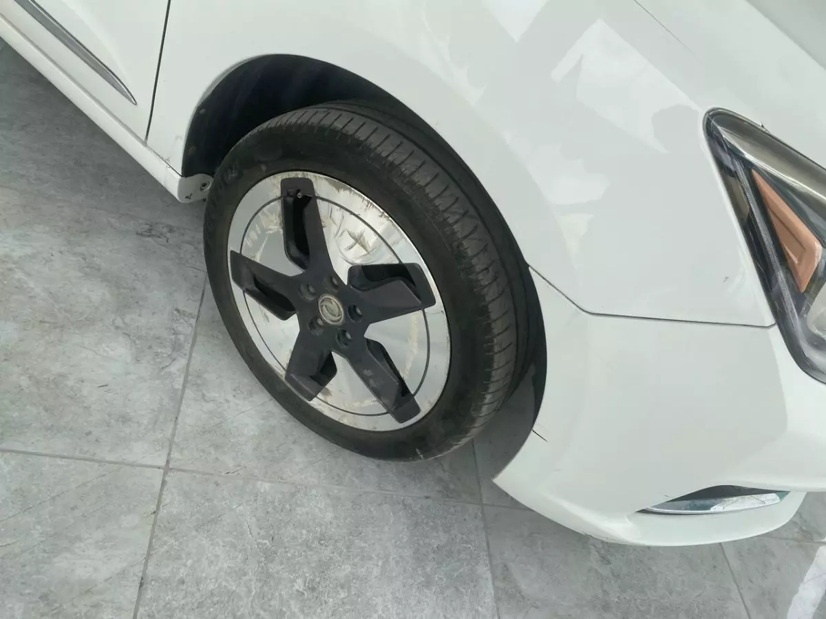 tyre0