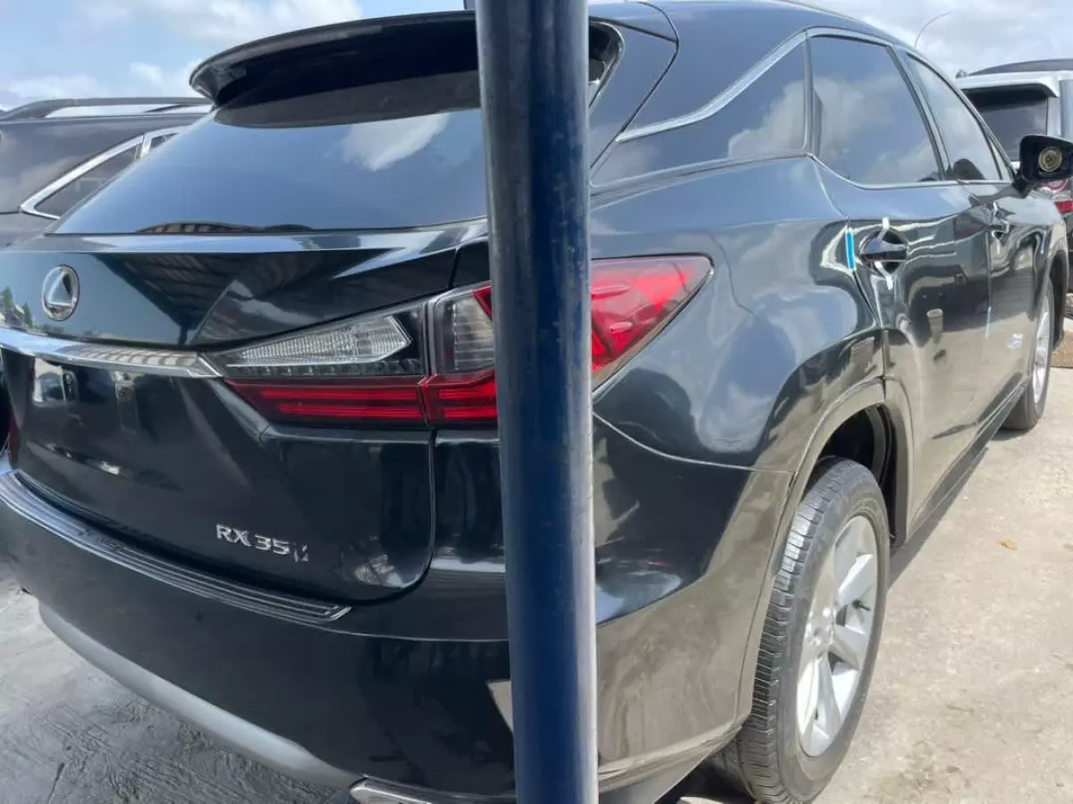 car Left