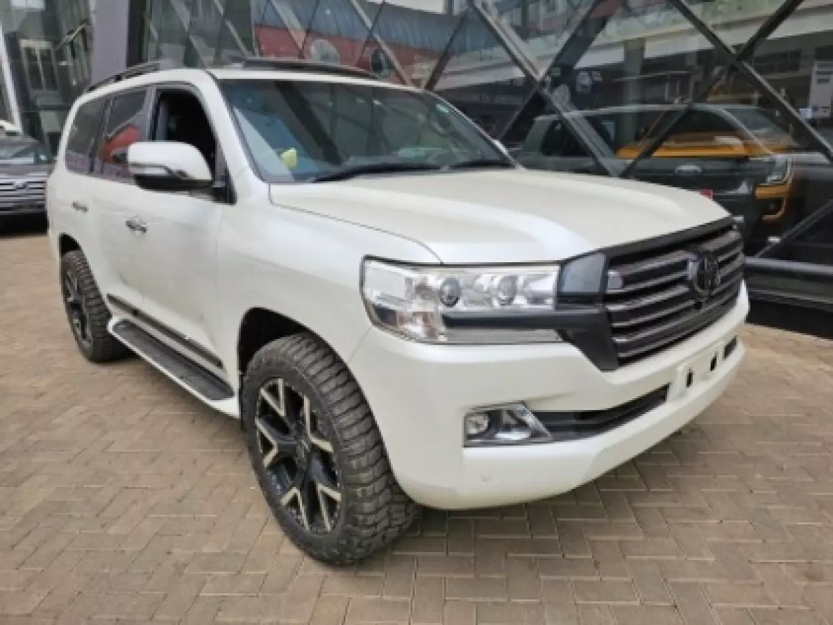Toyota Landcruiser ZX - 2016