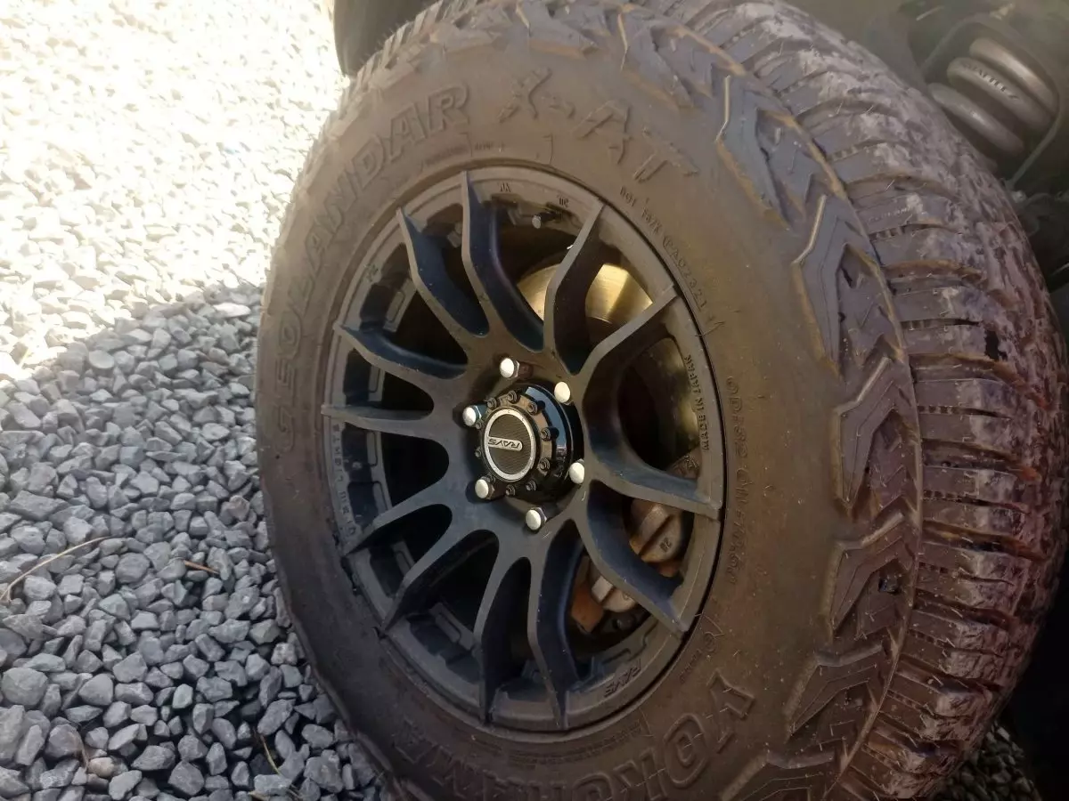 tyre2