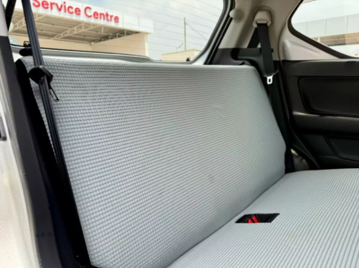 interiorBack