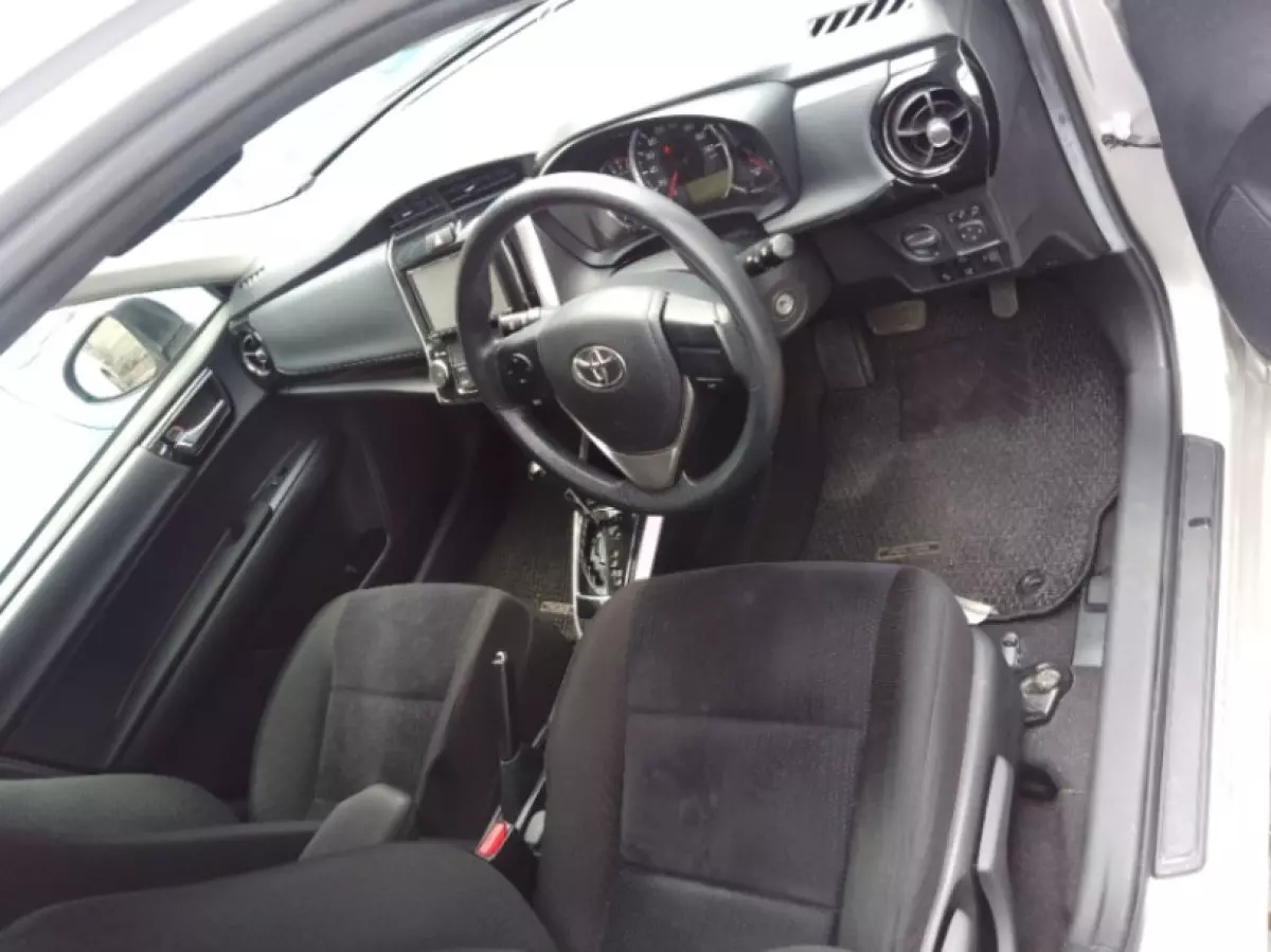 interiorFront
