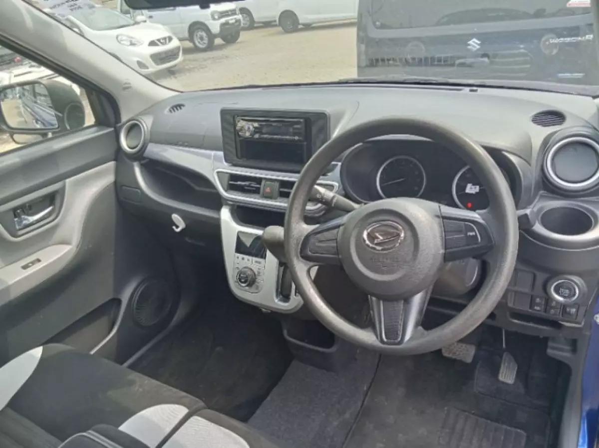 interiorFront