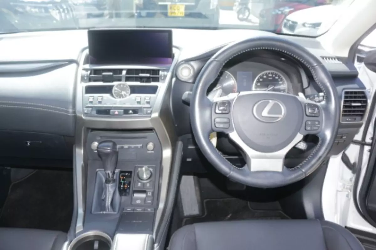 interiorFront