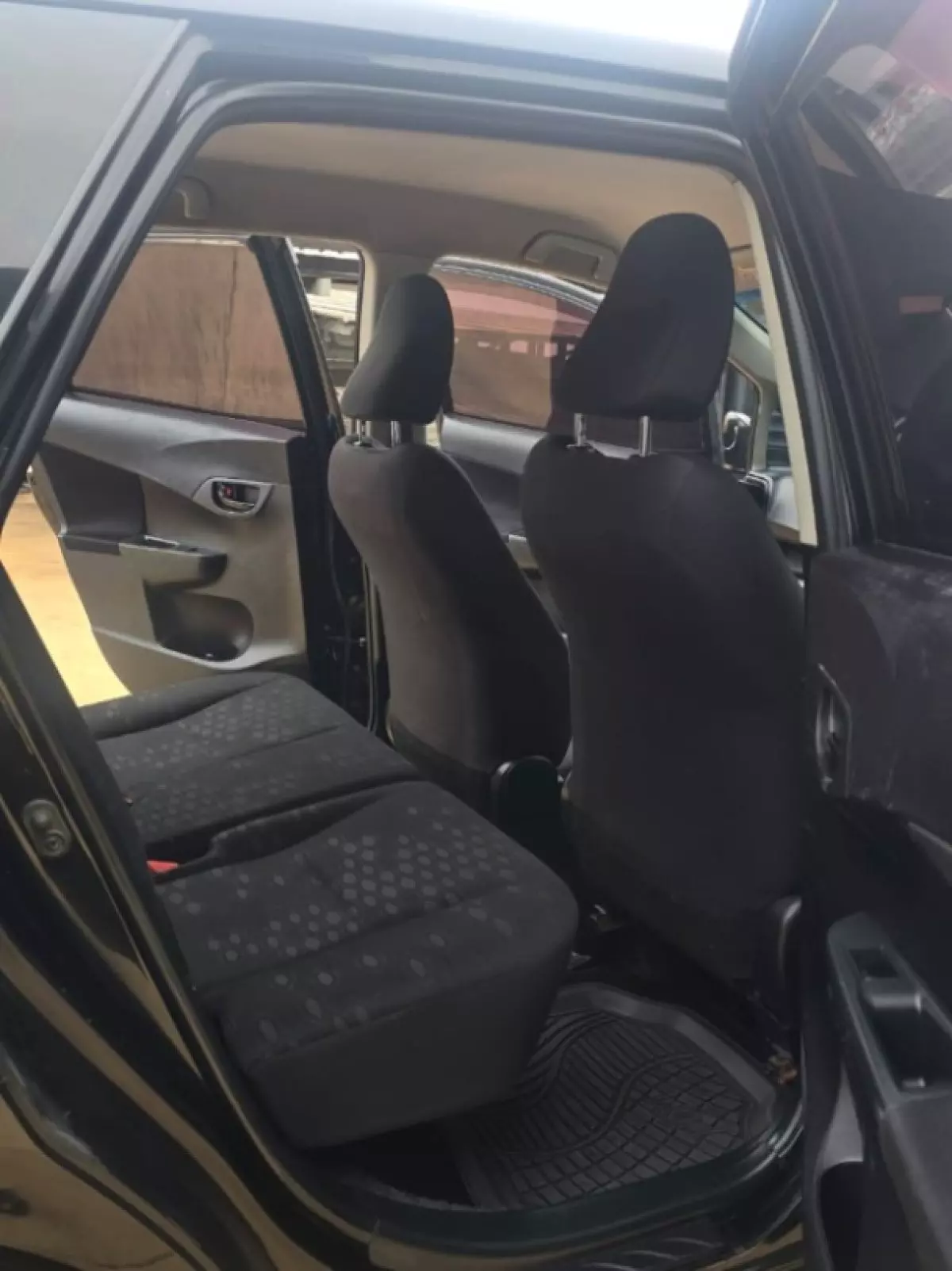 interiorBack