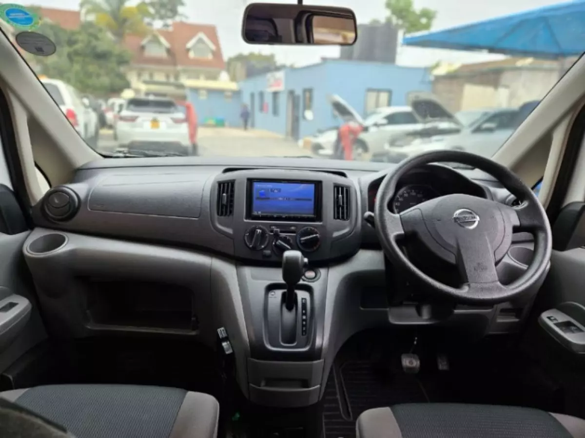 interiorBack