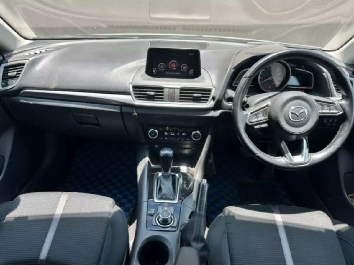 interiorFront