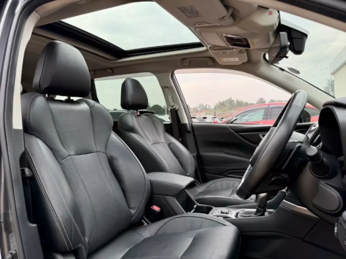 interiorBack