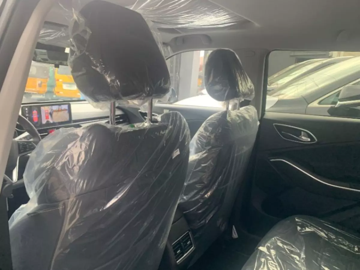 interiorBack