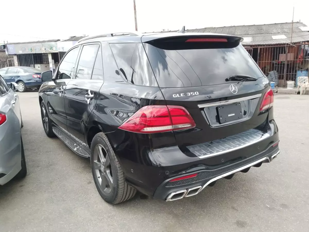 car Left Back